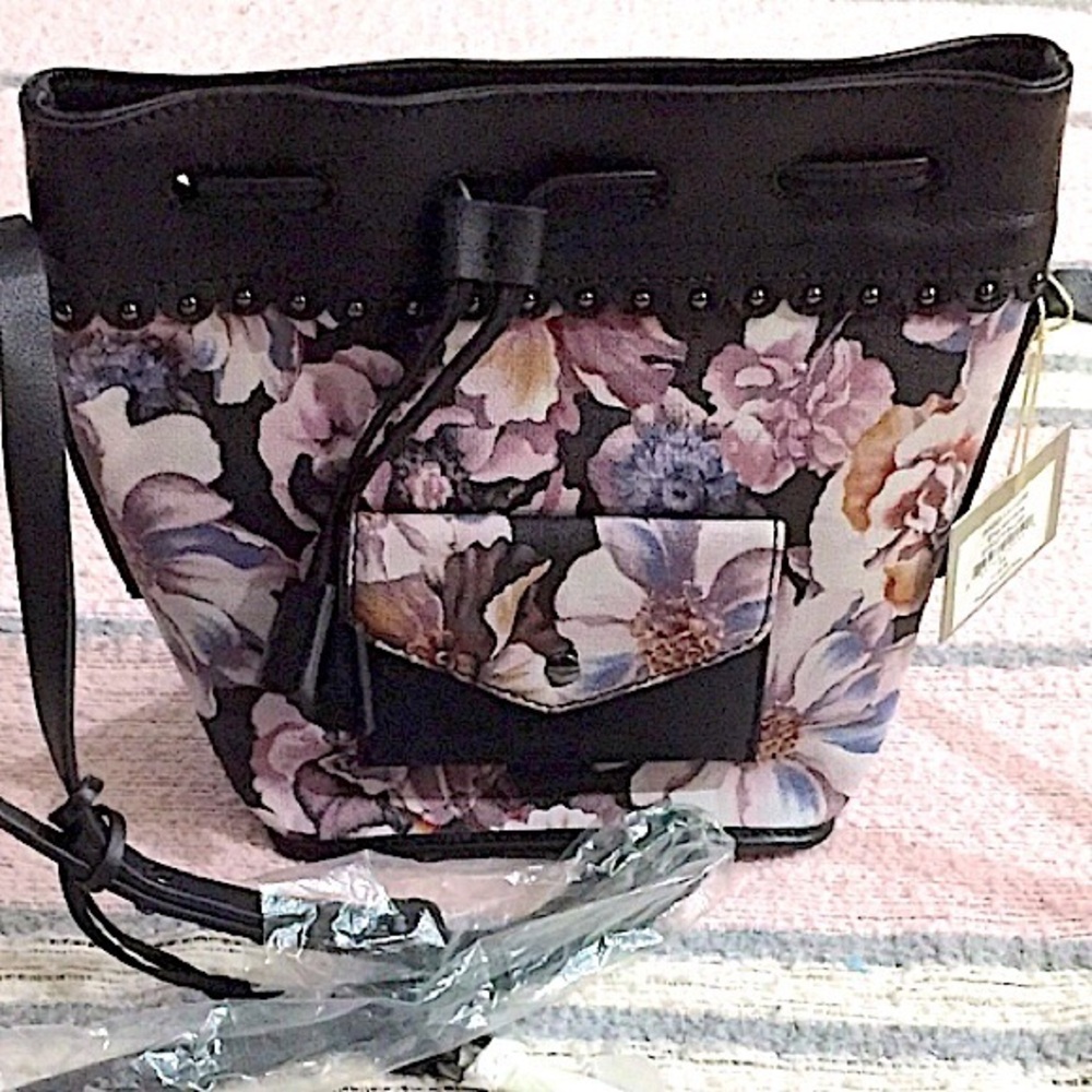 Isabella Fiore grey gardens drawstring crossbody, rare
